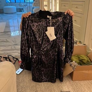 Diane Von Furstenberg Snow Leopard Simple Velvet